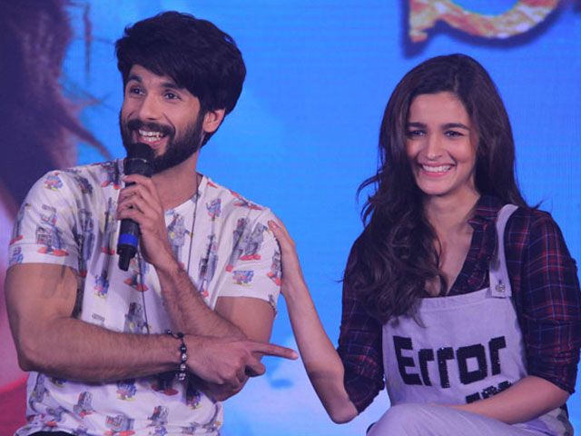 Shahid, Alia and the Question That Turned Into a <i>Shaandaar</i> Flop Show