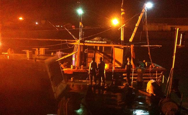 One Killed as Unmarked Ship Fires at Indian Fishing Boat Off Gujarat Coast