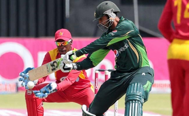 इमाद और शोएब मलिक के दम पर पाक ने पहले टी-20 में जिम्बाब्वे को हराया
