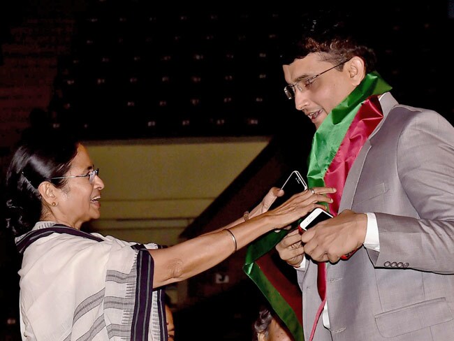 'दीदी' ममता बनर्जी के समर्थन से अब बंगाल क्रिकेट के 'कप्तान' बने 'दादा' सौरव गांगुली