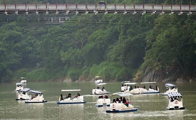 Thousands Evacuated as 'Super Typhoon' Approaches Taiwan