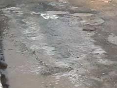 Congress To Hold 'Potholes Exhibition' In Mumbai