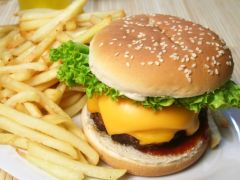 US Company Raises 108 Million USD for Plant-Based Cheeseburgers