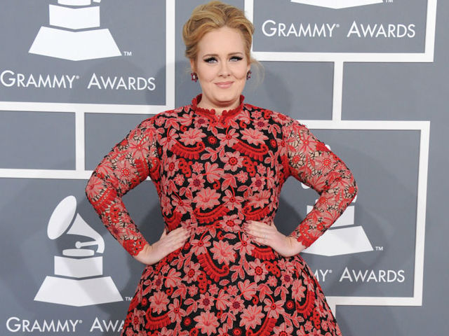 'Hello, It's Me,' Says Adele in New Song Teaser