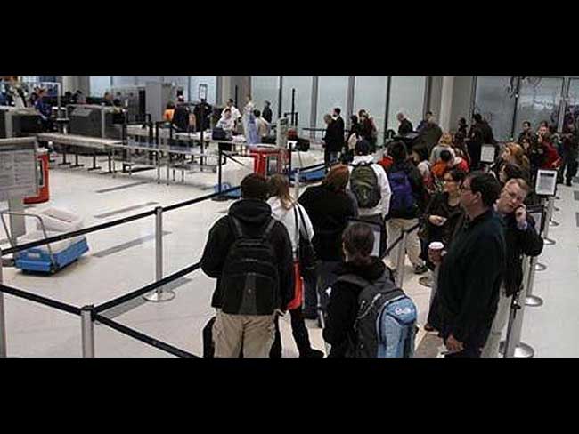 हवाई यात्री कृपया ध्यान दें : एयरएशिया लाई त्योहारी सीजन में छूट का तोहफा