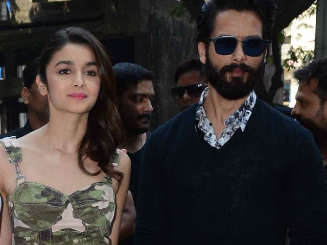 Alia Bhatt Has Information About Everything, Says Shahid Kapoor