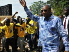 Guinea President Vows to Hold Vote, Street Clashes Erupt