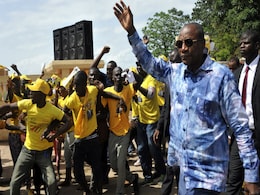 Guinea President Vows to Hold Vote, Street Clashes Erupt Guinea President Vows to Hold Vote, Street Clashes Erupt