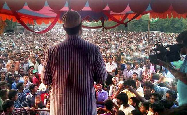 AIMIM Chief Asaduddin Owaisi Arrested for Model Code Violation, Gets Bail