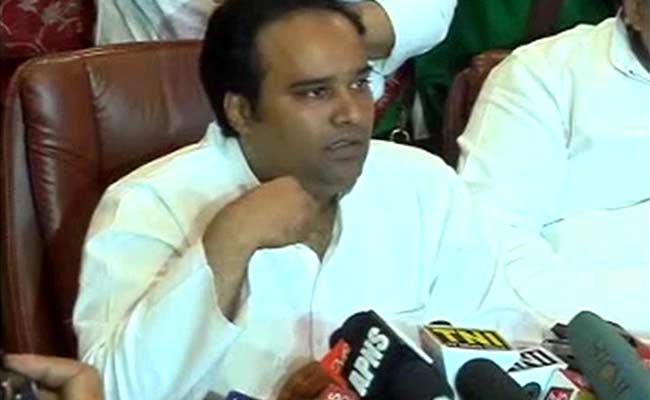 मैं पार्टी की आंतरिक राजनीति की बड़ी साजिश का शिकार हूं : 'आप' के बर्खास्त मंत्री आसिम अहमद