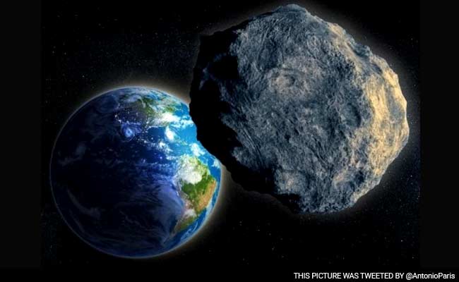 Giant Asteroid to Fly Past Earth on October 31