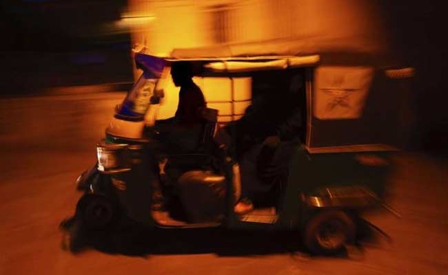 Vadodara Auto Driver Saves Teen From Crocodile's Jaws