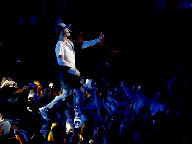 Justin Bieber Storms Off Oslo Stage: 'I'm Done, Not Doing Show'