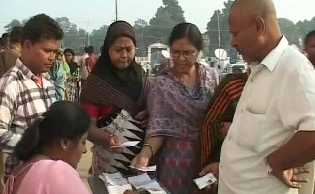 बिहार चुनाव : तीसरे चरण की वोटिंग संपन्न,  53.32 % लोगों ने किया मतदान