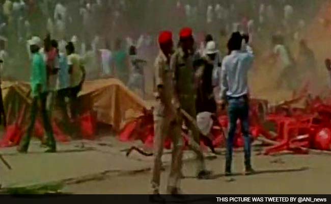 Mob Creates Ruckus at Ajay Devgn's Rally for BJP in Biharsharif