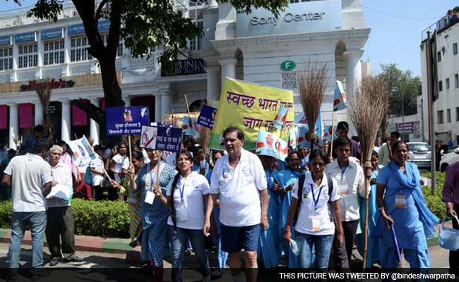 Sanitation Pioneer Activist Bindeshwar Pathak to Get Top US Humanitarian Award