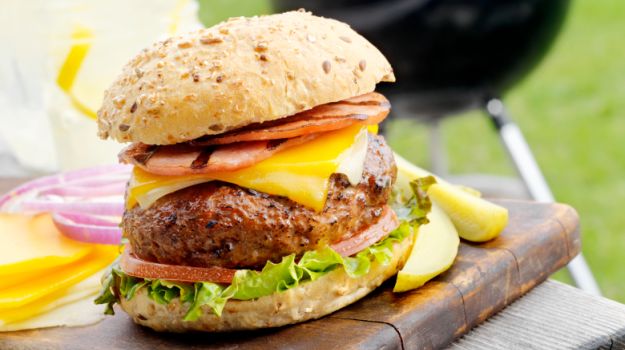 Lab-Grown Meat Burger May Hit Stores in Five Years