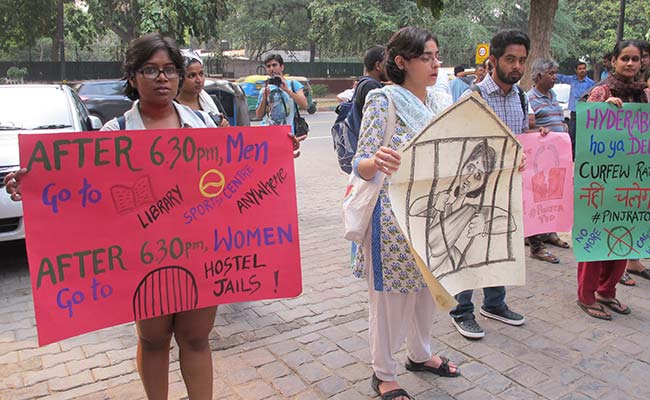 Indian Women Push Back Against Campus Curfews