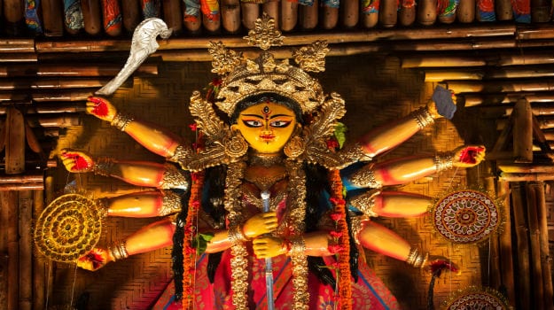 Durga Puja 2025: 10 Delicious Dishes You Must Eat During the Festival Durga Puja 2025: 10 Delicious Dishes You Must Eat During the Festival