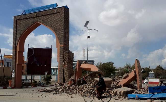 Nearly 280 Dead as 7.5 Earthquake Hits Afghanistan, Pakistan. Massive Tremors in India.