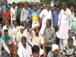 सुशील महापात्रा की कलम से : दलितों के दर्द पर घड़ियाली आंसू बहाने की राजनीति में कोई पीछे नहीं सुशील महापात्रा की कलम से : दलितों के दर्द पर घड़ियाली आंसू बहाने की राजनीति में कोई पीछे नहीं