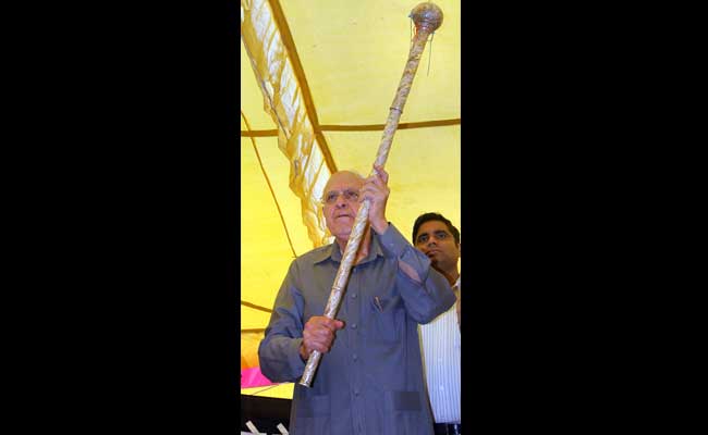 Farooq Abdullah Visits Raghunath Temple, Warns Divisive Forces