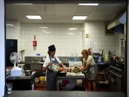 Feminist Restaurant Gives Migrants a Starter in Britain Feminist Restaurant Gives Migrants a Starter in Britain