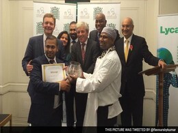 Indian Restaurant Bags UK Parliament's Curry Trophy Indian Restaurant Bags UK Parliament's Curry Trophy