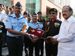 सेना के जवान बनाएंगे नया रिकार्ड, एक छोर से दूसरे छोर तक तैरते हुए गंगा का सफर सेना के जवान बनाएंगे नया रिकार्ड, एक छोर से दूसरे छोर तक तैरते हुए गंगा का सफर