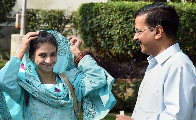 Geeta Meets Delhi Chief Minister Arvind Kejriwal