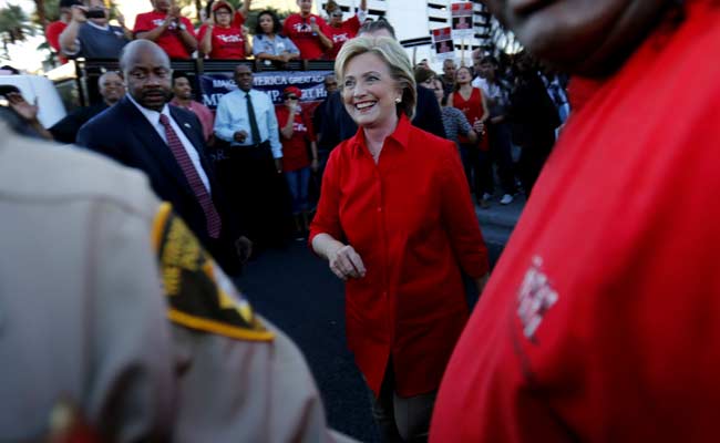 Hillary Clinton's Tack to the Left to be on Display in Democratic Debate
