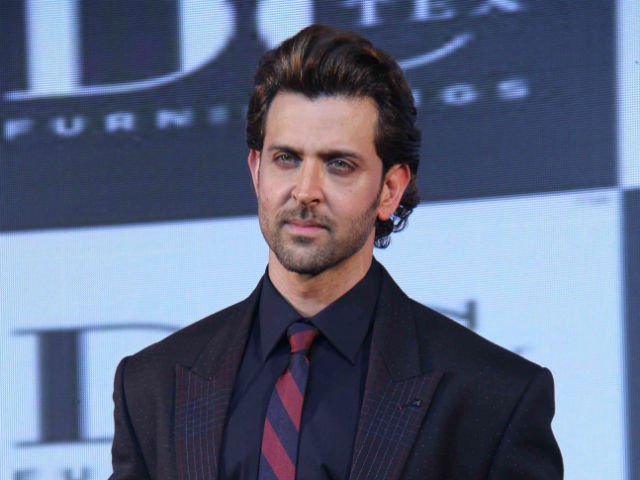 Hrithik Roshan is Yet to Take a Call on Nikhil Advani's <I>Bazaar</i>