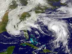 Hurricane Joaquin Weakens as it Heads Towards Bermuda