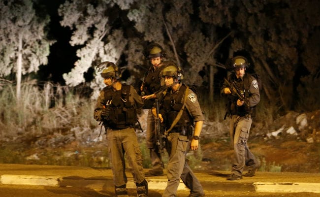 Palestinian Killed, Arab Attacks Israelis as Unrest Mounts