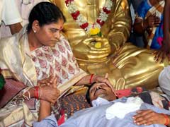YSRC Chief Jaganmohan Reddy Continues Fast, Condition Deteriorates