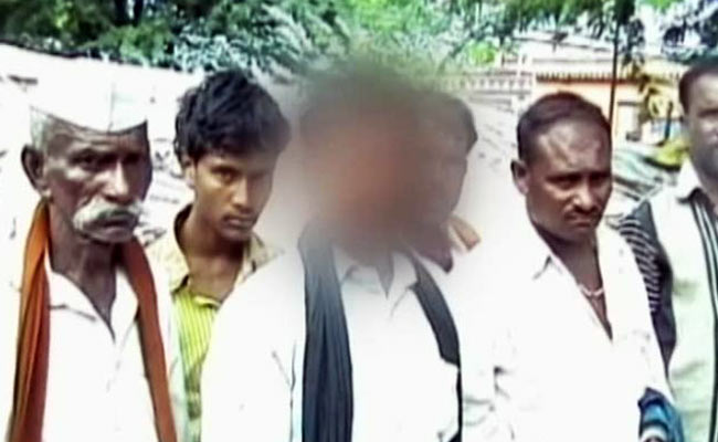 पंचायत का तुगलकी फरमान, जात में आना है तो 15 लाख रुपये दो!