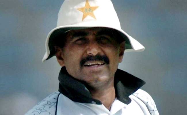 BJP Taunts Shiv Sena on Hosting Former Pakistan Cricketer Javed Miandad