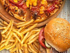 Mirrors Can Make Unhealthy Foods Less Tasty: Study