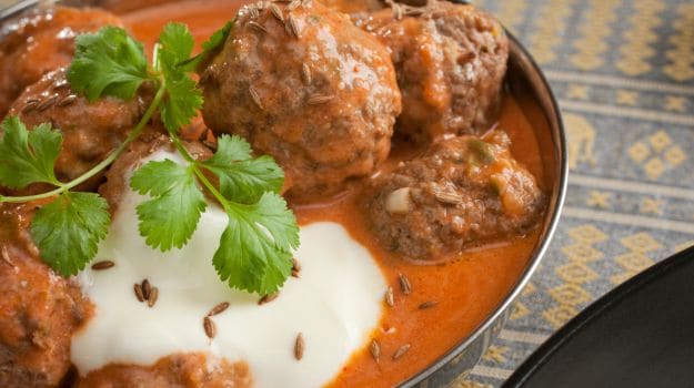 Keema Kofta Curry: आप भी हैं नॉनवेज खाने के शौकीन तो यकीनन आपको भी पसंद आएगी यह कीमा कोफ्ता करी - Must Try