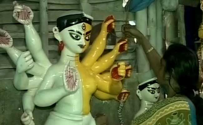 Mumbai Police Bans Photography During Durga Idol Immersions