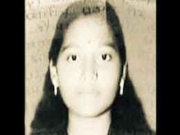 स्कूल जाने को बस सफर तक के पैसे नहीं थे, मजबूर किसान की बेटी ने दे दी जान स्कूल जाने को बस सफर तक के पैसे नहीं थे, मजबूर किसान की बेटी ने दे दी जान