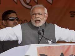 PM Narendra Modi Hits Out at 'Grand Alliance': 'If I Am Bahaari, What is Sonia Gandhi?'