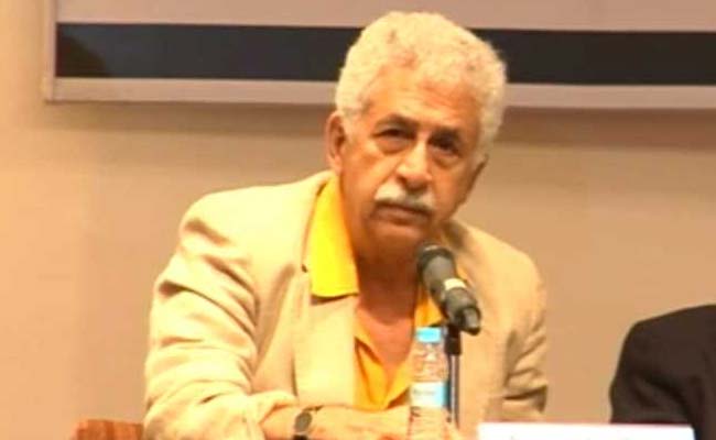 Indians, Pakistanis Should Be Friends, But Not on Facebook: Naseeruddin Shah Indians, Pakistanis Should Be Friends, But Not on Facebook: Naseeruddin Shah