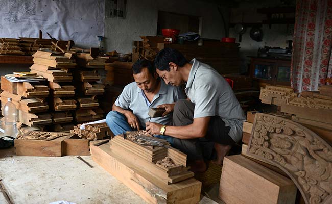 Post- Earthquake Nepal Struggles to Preserve Vanishing Skills