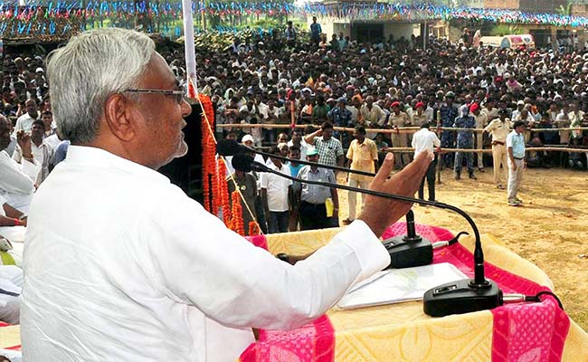 Bihar Polls: Nitish Kumar Attacks PM Modi for Losing Control Over Language