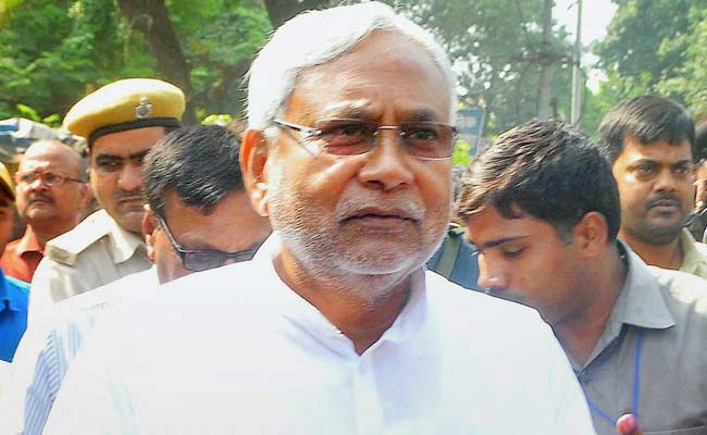 Nitish Kumar Rakes up PM Modi's DNA Remark on Last Day of Campaign