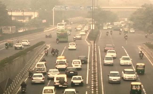 Misty Morning in Delhi, Partly Cloudy Day Ahead