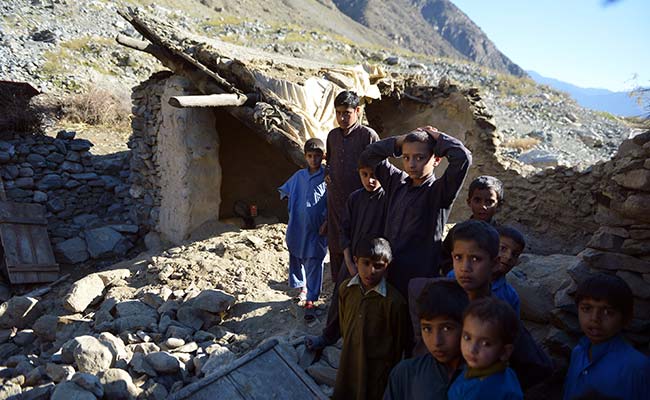 Desperation Grows as Afghan-Pakistan Earthquake Victims Wait for Aid