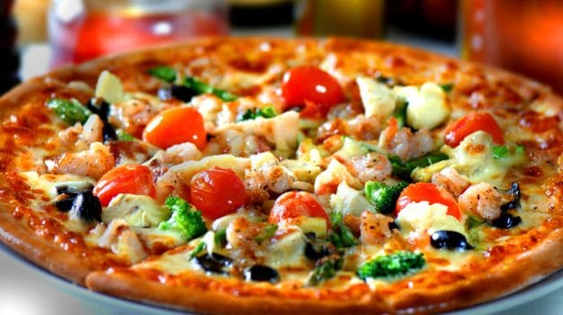 Study Reveals How You Judge a Pricey Pizza