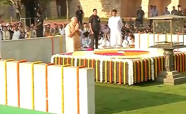 नेताओं का राज-घाट पर बापू का 'शोक'